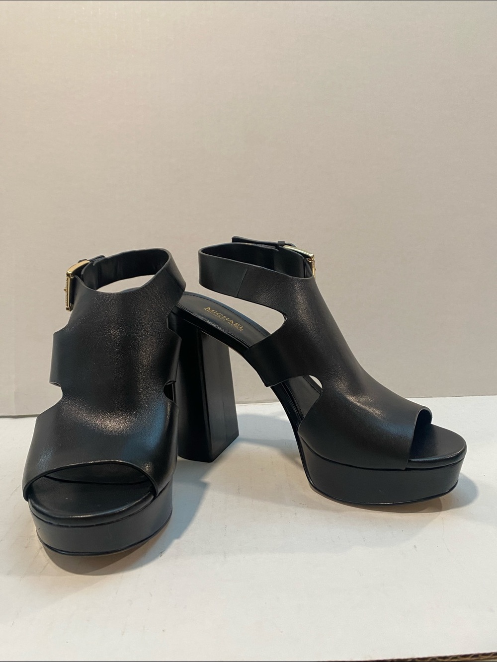 Michael Kors Noelle Platform Sandal black Sz 7